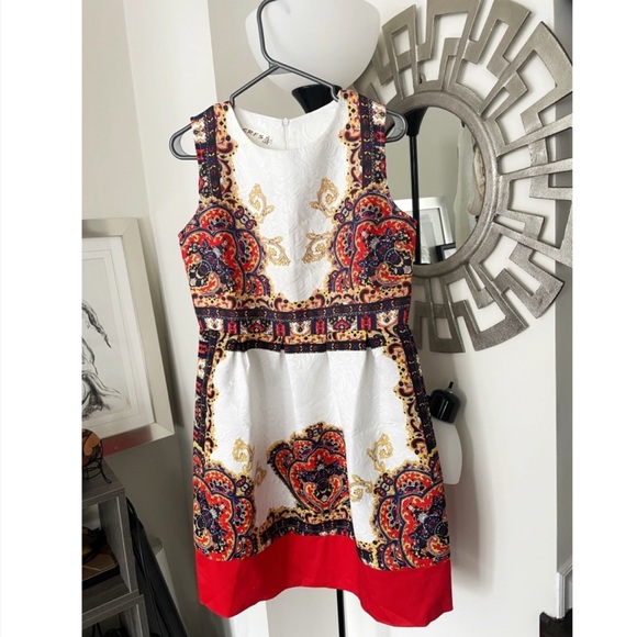 Bright Summer Dress Knee-Length - Picture 1 of 3